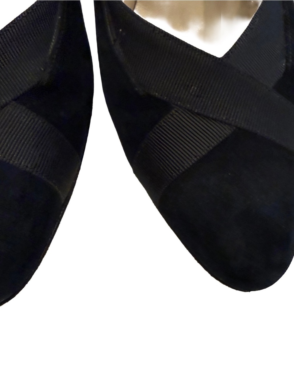 Salvatore Ferragamo Black Suede Pumps with Grosgrain Trim - Picture 3 of 16